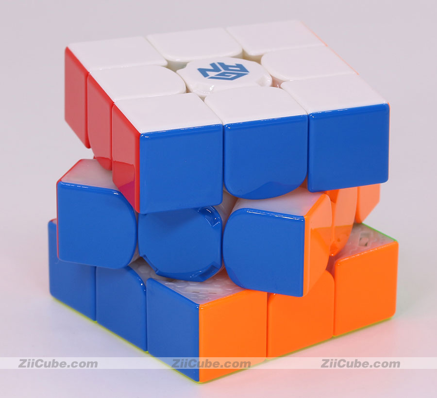 レアVALK CHINA RED 限定版 ルービックキューブ